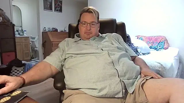Snapshot of wrenvx chatting on 7, 7, 2026 wrenvx online show from 7, 7, 2026