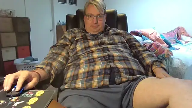 Snapshot of wrenvx chatting on 12, 7, 2026 wrenvx online show from 12, 7, 2026