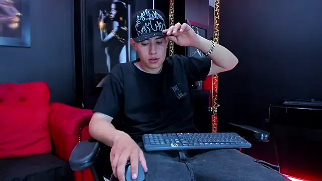 Snapshot of Thiagoo_Vega chatting on 20, 6, 2026 Thiagoo Vega online show from 20, 6, 2026