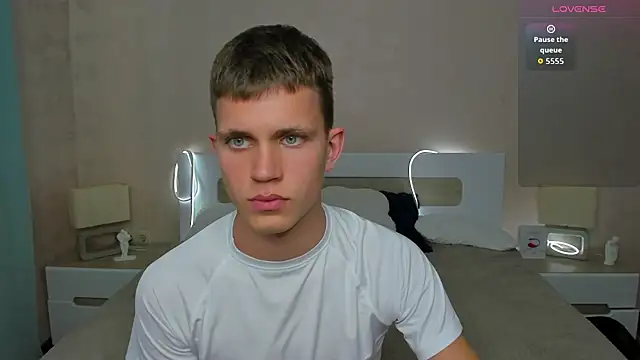 m0neyken online show from 13, 7, 2026