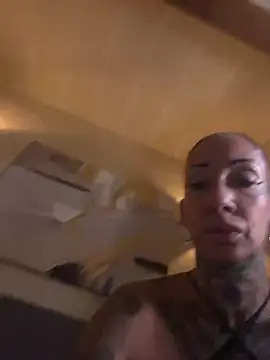 Snapshot of inked_up_jade chatting on 25, 6, 2026 inked up jade online show from 25, 6, 2026