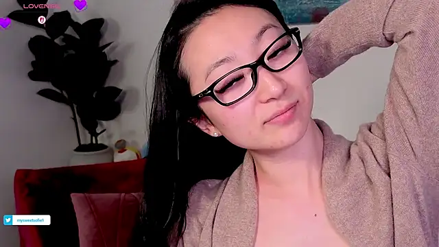 Snapshot of MySweetSofie chatting on 3, 2, 2026 MySweetSofie online show from 3, 2, 2026