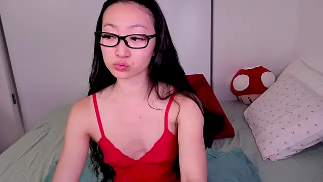 Snapshot of MySweetSofie chatting on 8, 5, 2026 MySweetSofie online show from 8, 5, 2026