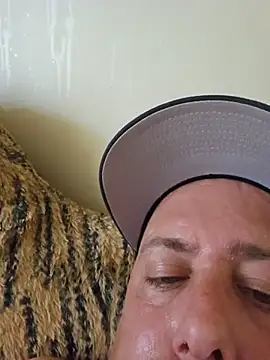 Snapshot of heterohotguy78 chatting on 1, 8, 2026 heterohotguy78 online show from 1, 8, 2026
