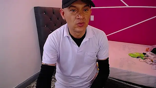 Snapshot of Cesirry_ chatting on 30, 6, 2026 Cesirry online show from 30, 6, 2026