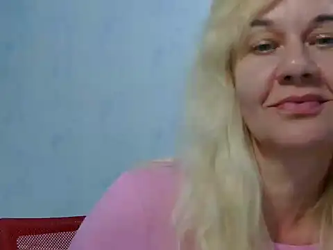 Snapshot of Ravelynni chatting on 27, 6, 2026 Ravelynni online show from 27, 6, 2026