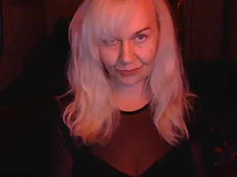Snapshot of Ravelynni chatting on 26, 7, 2026 Ravelynni online show from 26, 7, 2026