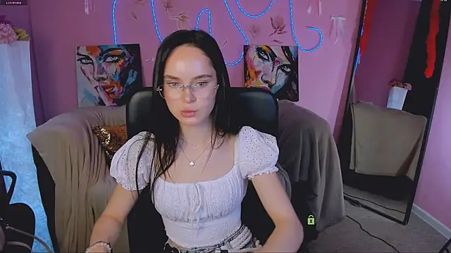 vanesa lux online show from 5, 7, 2026