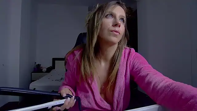 DedeSibel online show from 5, 4, 2026