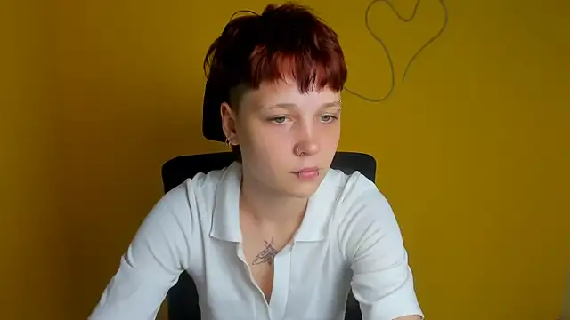 Snapshot of MissKetrin chatting on 7, 7, 2026 MissKetrin online show from 7, 7, 2026