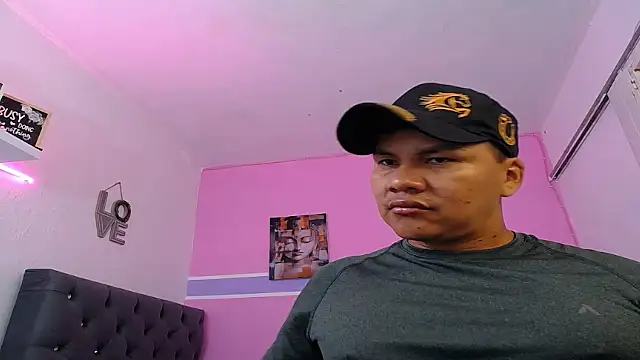 Snapshot of fuego_moro chatting on 24, 6, 2026 fuego moro online show from 24, 6, 2026