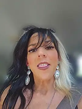 Snapshot of lil_jiggly chatting on 21, 7, 2026 lil jiggly online show from 21, 7, 2026