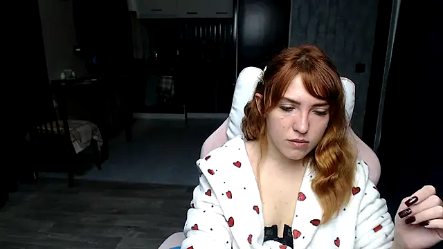 Reginasmilee online show from 22, 10, 2025