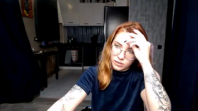 Reginasmilee online show from 22, 10, 2025