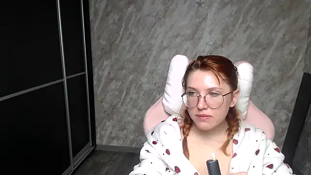 Reginasmilee online show from 21, 2, 2026