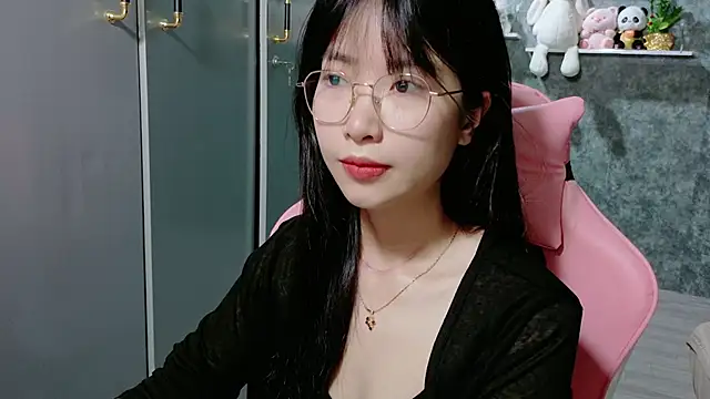 Snapshot of Suaiuu678 chatting on 23, 6, 2026 Suaiuu678 online show from 23, 6, 2026