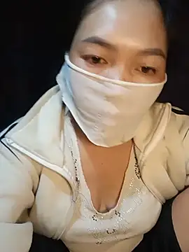 Snapshot of Hiha-nn chatting on 28, 7, 2026 Hiha-nn online show from 28, 7, 2026