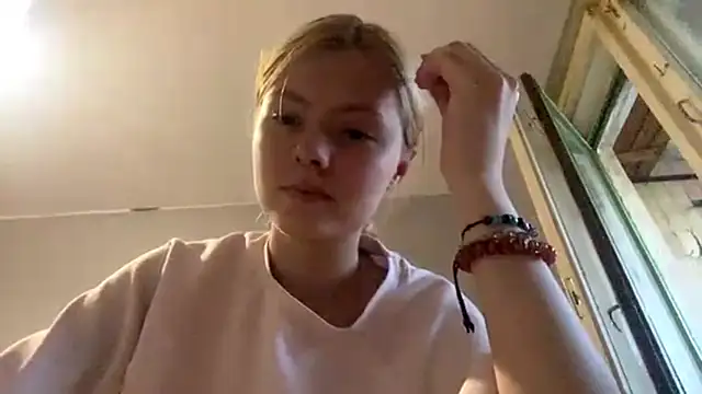 Snapshot of Jeneienal_1 chatting on 7, 7, 2026 Jeneienal 1 online show from 7, 7, 2026