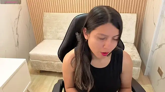 Snapshot of sophie_rose_cn chatting on 4, 7, 2026 sophie rose cn online show from 4, 7, 2026