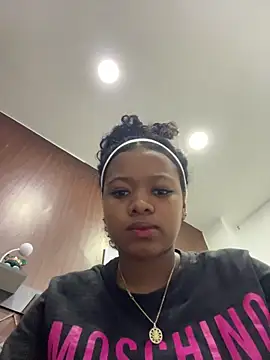 Snapshot of Isa_Giraldo1 chatting on 23, 6, 2026 Isa Giraldo1 online show from 23, 6, 2026