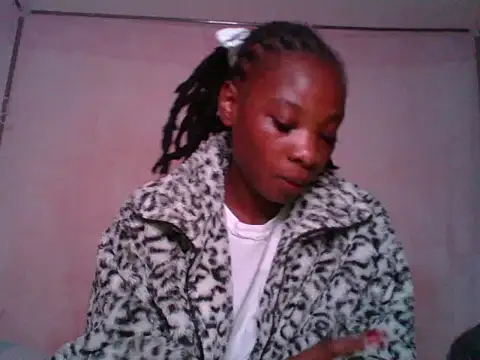 Snapshot of Slim_shee chatting on 26, 6, 2026 Slim shee online show from 26, 6, 2026