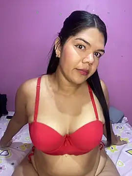 Snapshot of Miss_Sami0921 chatting on 9, 8, 2026 Miss Sami0921 online show from 9, 8, 2026