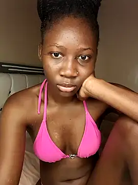 Snapshot of pookiezuu chatting on 24, 7, 2026 pookiezuu online show from 24, 7, 2026