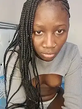 Snapshot of pookiezuu chatting on 2, 8, 2026 pookiezuu online show from 2, 8, 2026