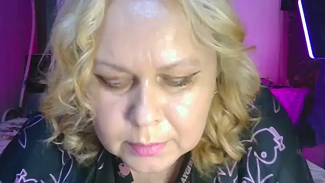 Snapshot of Roksolana5398 chatting on 6, 7, 2026 Roksolana5398 online show from 6, 7, 2026