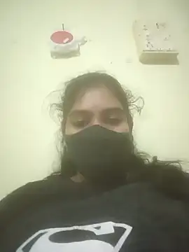 Cute-girlyy online show from 12, 7, 2026