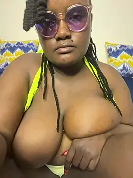 Snapshot of Bustyy_Bitch chatting on 26, 7, 2026 Bustyy Bitch online show from 26, 7, 2026