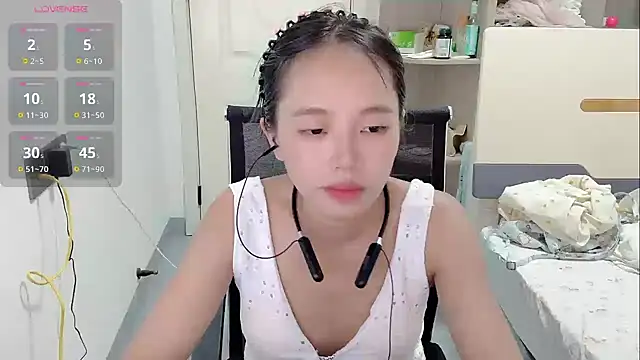xiaolei-999 online show from 28, 6, 2026