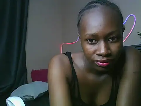 Snapshot of Caramelpink chatting on 7, 7, 2026 Caramelpink online show from 7, 7, 2026