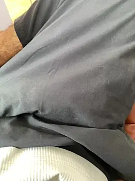 Snapshot of bigcock1546 chatting on 5, 7, 2026 bigcock1546 online show from 5, 7, 2026