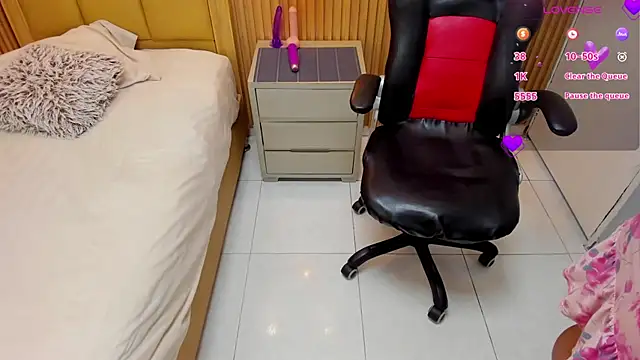 JULIETACARSON online show from 3, 7, 2026