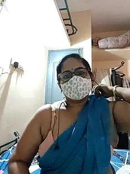 Snapshot of Luckybb-36 chatting on 6, 7, 2026 Luckybb-36 online show from 6, 7, 2026