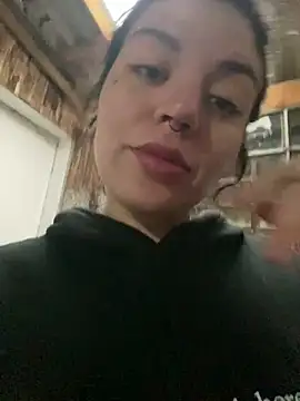 Snapshot of colinacolins chatting on 4, 7, 2026 colinacolins online show from 4, 7, 2026