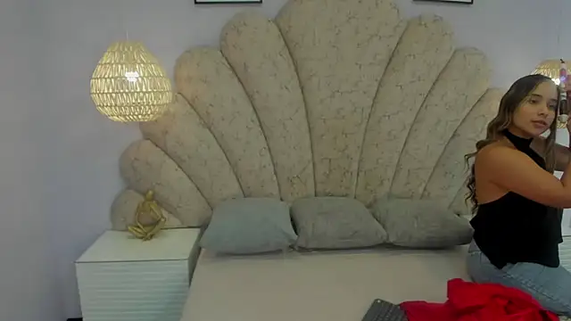 Snapshot of lucycarson_ chatting on 9, 7, 2026 lucycarson online show from 9, 7, 2026