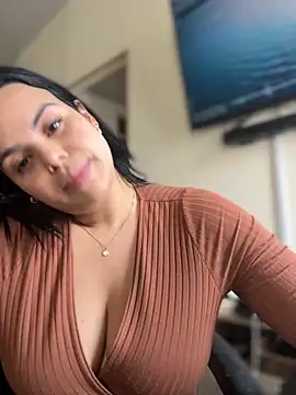 Snapshot of AliceStarshine chatting on 4, 11, 2025 AliceStarshine online show from 4, 11, 2025