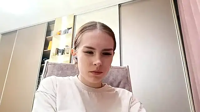 Snapshot of BrawAlly chatting on 5, 7, 2026 BrawAlly online show from 5, 7, 2026