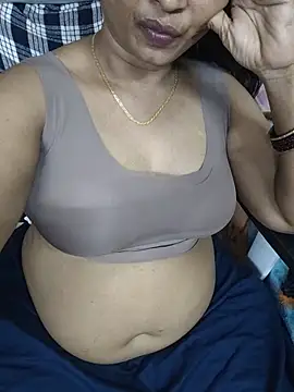 Snapshot of amudha143 chatting on 10, 7, 2026 amudha143 online show from 10, 7, 2026