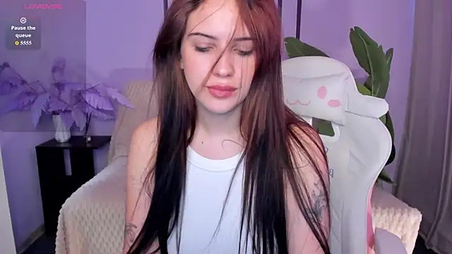 Snapshot of SusanRayn chatting on 8, 7, 2026 SusanRayn online show from 8, 7, 2026