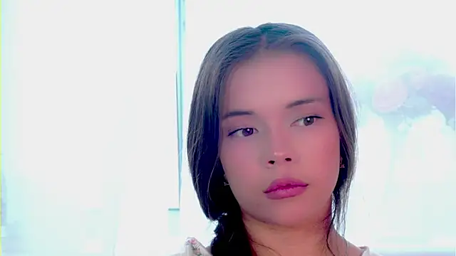 Snapshot of SuellenLonghi chatting on 14, 7, 2026 SuellenLonghi online show from 14, 7, 2026