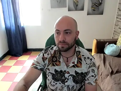 Snapshot of mike_lovers_ chatting on 10, 7, 2026 mike lovers online show from 10, 7, 2026