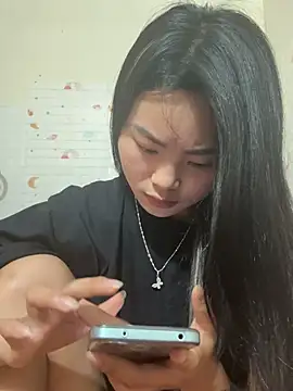 Snapshot of Lynk2xx chatting on 9, 7, 2026 Lynk2xx online show from 9, 7, 2026