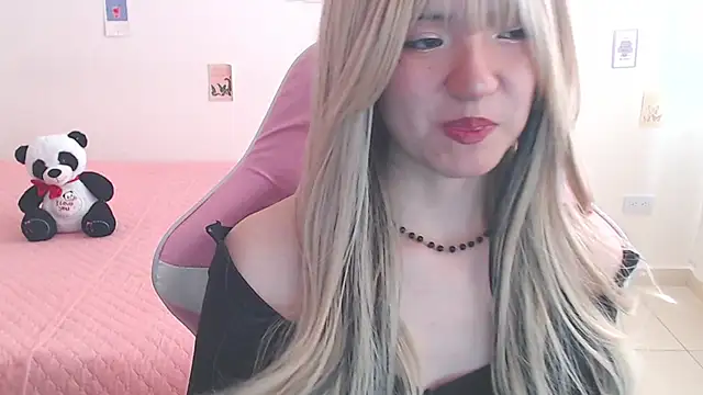 SweetSkyy 1 online show from 17, 7, 2026