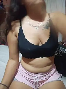 Snapshot of Leidy12 chatting on 8, 8, 2026 Leidy12 online show from 8, 8, 2026