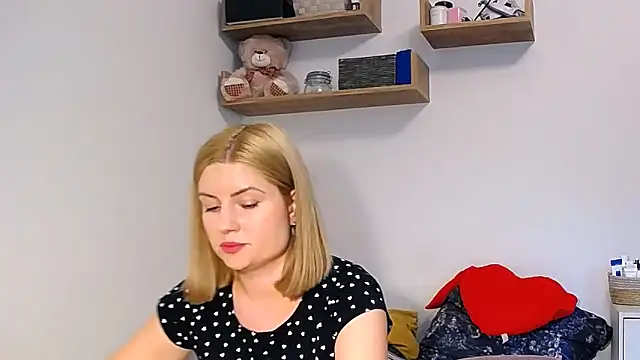 alisenties online show from 26, 9, 2025