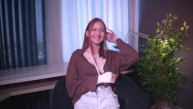 TarahStarliper online show from 21, 7, 2026