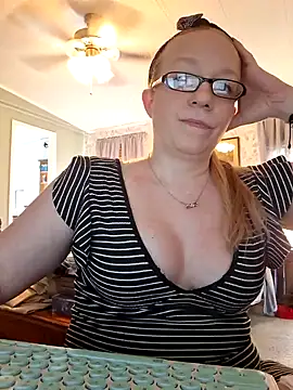 Snapshot of XxMs_StarzxX chatting on 31, 1, 2025 XxMs StarzxX online show from 31, 1, 2025